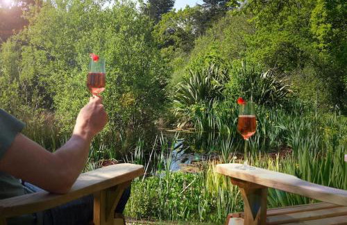 Hut at Nettle and Dock - Foto 17