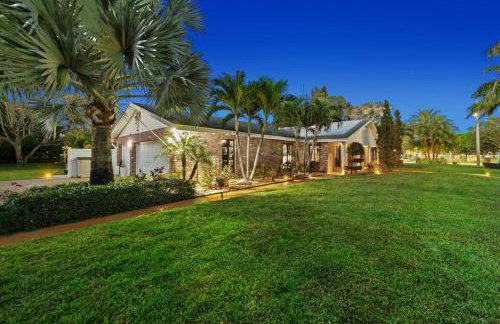 The Creek Resort - Revamped Chic 4BR Haven with Massive Pool, Hot Tub, and Outdoor Space - Foto 4