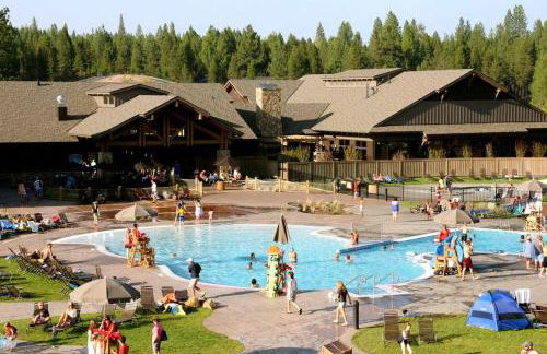 Walk to Everything! Hot tub, SHARC passes - Foto 31