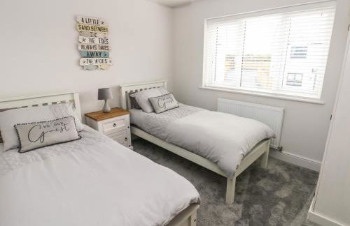 LunaRoxx, 6 Meadow Gardens, Kilgetty - Photo 22