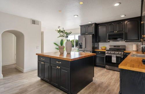 2-Story Sanctuary - Spacious Hot Tub - Billiards - Foto 37