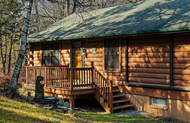 Deer Haven Cabin by Avantstay Waterfront Dock Firepit - Photo 50