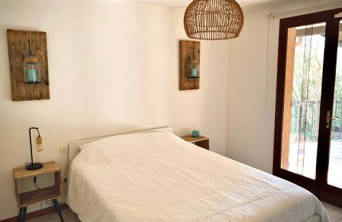 Villa privée dans un cadre verdoyant , piscine et grand jardin - Foto 10