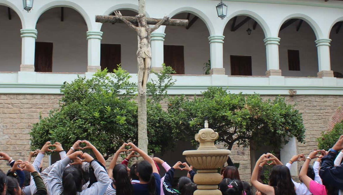 Convent Museum of Santa Teresa Tour