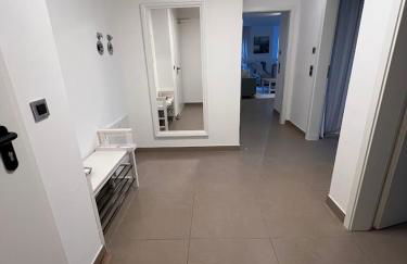 Großes Apartment 74m2 mit Balkon & Parkplatz - Steakhouse Esmeralda - Photo 9