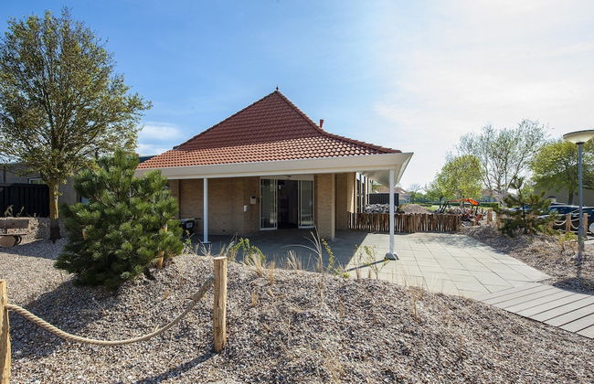 Spacious Holiday Home in Renesse near North Sea - Photo 18