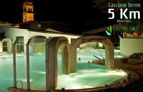 Green Bike Vintage Tuscany - Countryside holiday apartment with pool - Foto 56