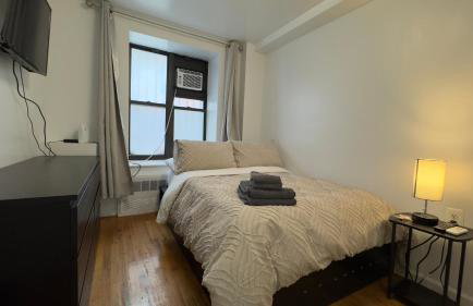 Charming 2BR in Harlem, Steps from Central Park! - Foto 2