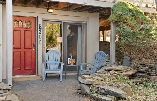 Ski In Ski Out Hunter Mtn Seasonal Pool Access w Panoramic Views Hike Swim Fish Unwind - Foto 16