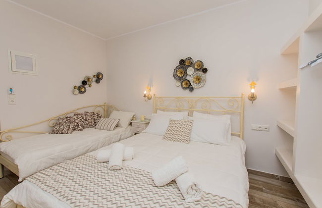 Naxos Enjoy Apartments - Photo 2