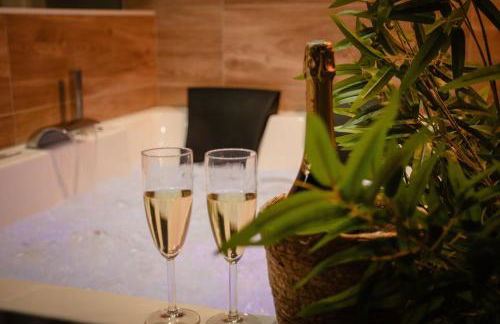 La Canopée, Jungle Room Suite de Luxe - Jacuzzi Sauna - Foto 7