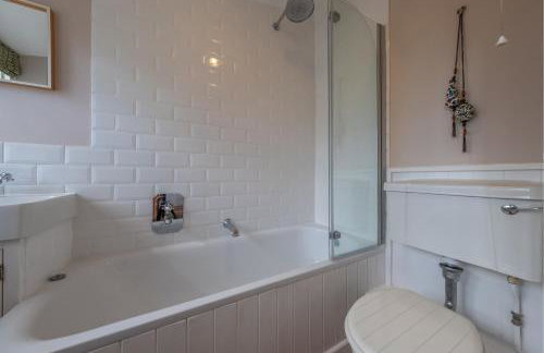 Brimming with Medieval charm - Weavers Cottage - Foto 24