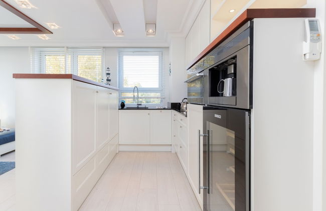 Sailor Apartment by Renters Prestige - Photo 24