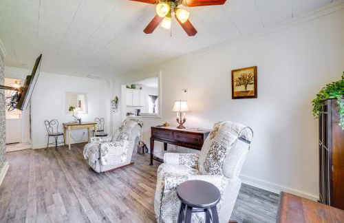 Private Plainfield Retreat with Gas Grill and Patio - Foto 4