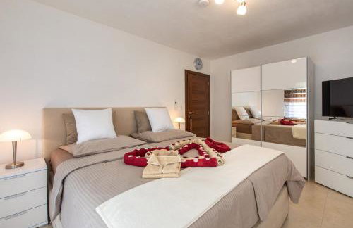 House Zrile with garden and jacuzzi - Foto 31