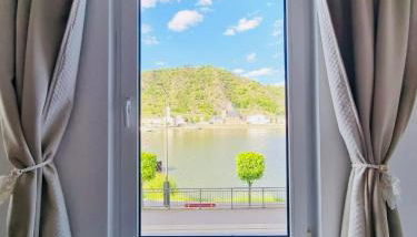 Rheinromantik mit Blick auf die Burg Katz, bis 4P - Foto 4