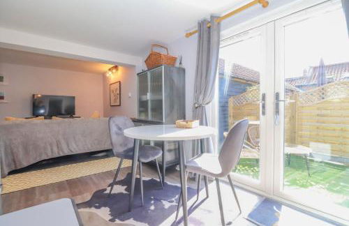 Gorgeous rural dog welcoming Milk Churn - Suffolk - Foto 10