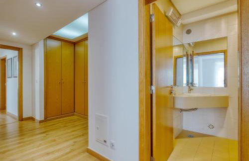 Vita Portucale ! Visconde 3BR with Private Terrace - Foto 13