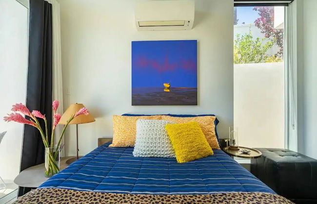 Troy Dr - Sleek & Modern Hollywood Hills Home With Stunning Views - Foto 9