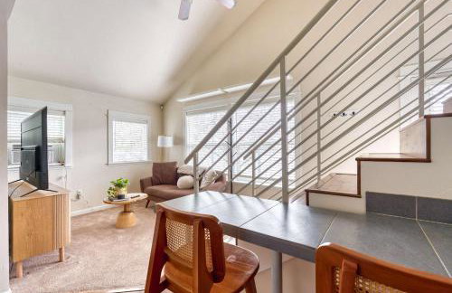 Elegant NW Portland Suites - Central Walkable Stay - Photo 4