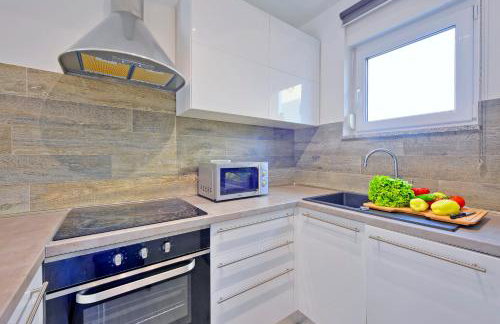 Villa with private pool in village Jadreški - Foto 26