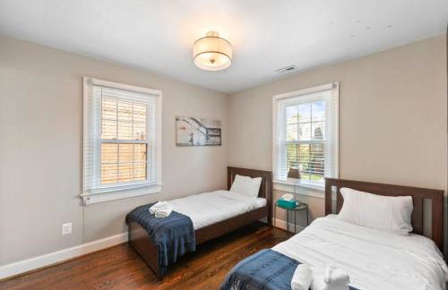 Massive 5BR Historic CozySuites House - Foto 20