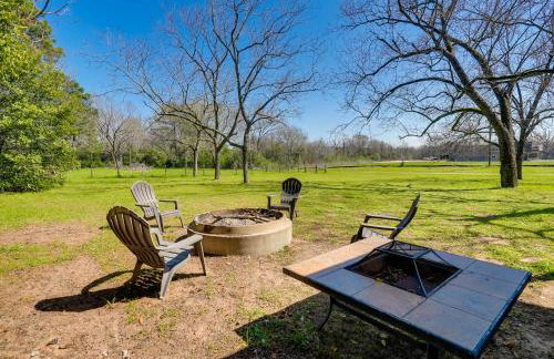 Rusk Retreat with Fire Pit, Grill and Countryside View - Foto 23