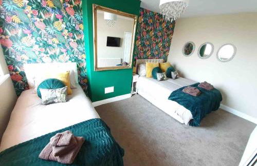 Ocean Suites HOT TUB - sleeps 11 - Foto 35