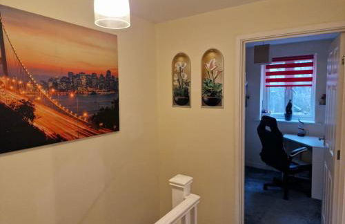 Cosy Two-Bedroom house with study room in a good location in Brentry - Foto 2