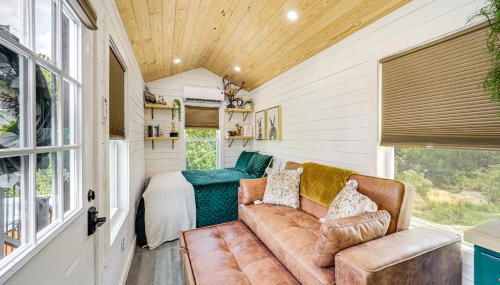 Secluded Lenoir Tiny Home with Private Hot Tub! - Foto 5