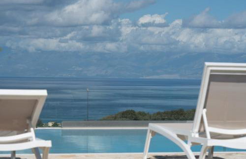 Family Villa Portes with panoramic view! - Foto 26