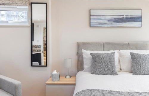 Studio at Tube Station Sleeps 3 Private Bathroom shared Kitchen 4 - Foto 21