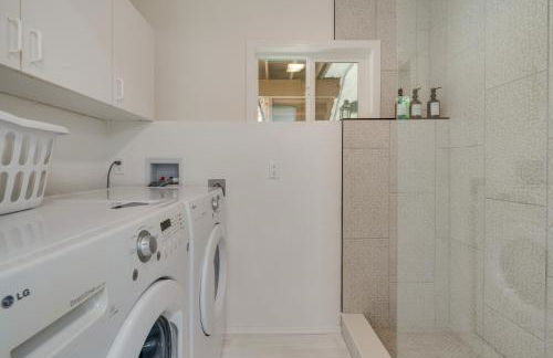 Cozy Kenmore Vacation Rental with Shared Hot Tub! - Foto 12