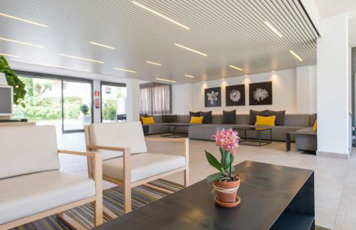 Atenea Park - Suites Apartments - Photo 32