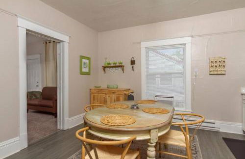 Historic 2 KING BED 1 Bath Near Downtown Spokane - Foto 23