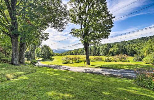 Lovely Brookfield Home with Private Deck and Views - Foto 31
