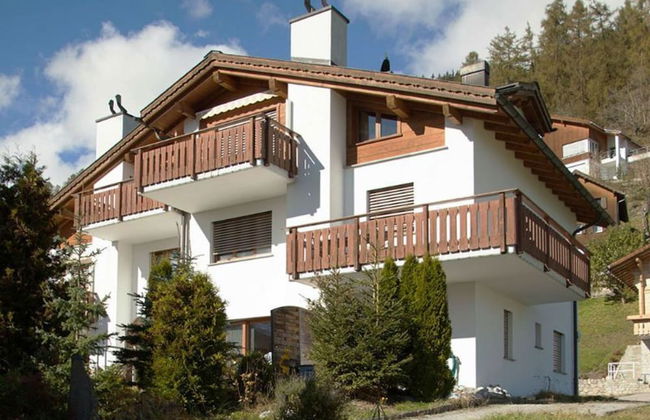 Renovated 3 Rooms Apartment in Ruschein Near Laax - Foto 1