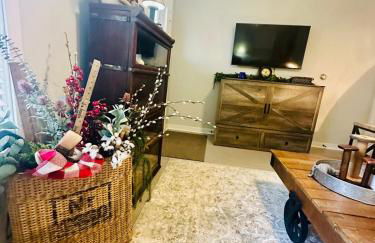 The Birchwood - At Twin Pines-Walk to the Lake! - Foto 58