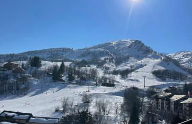 Appartement Plein Sud Cosy 6 personnes très bien équipé ,Vue splendide, Terrasse, Spacieux,Bien situé, Randonnées,Ski - Photo 2