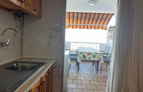 Apartamento acogedor con terraza frente al mar y vistas al Teide - Foto 8