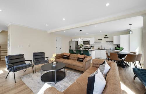 Elegant 2 Story Bloomfield 3 Kings 2 Queens - Foto 1