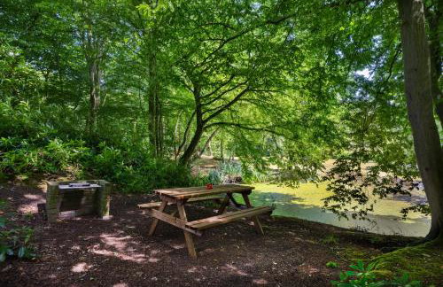 Merry Lakes - Luxury Lakeside Escape with Pool - Just 30 Minutes from London - Foto 58