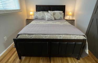 Charming 2-Bedroom House for a Peaceful Getaway - Foto 11