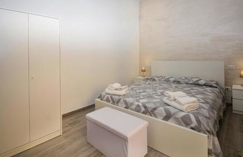 Cozy Home In Solarino With Wifi - Foto 12