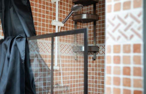 Le Chalet Panoramique Jaccuzi Parking Vue Montagne - Foto 34