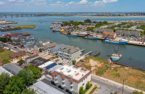 ❤️ The Top End Townhomes with Stunning Views On One-Of-A-Kind Rooftop Deck! WOW! - Foto 51