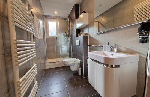 Modern Central Apartments near Hbf & Messe Essen - Foto 11