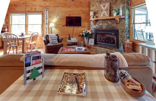 Private Hot Tub! Cherry Beary Den in Blue Ridge - Foto 6