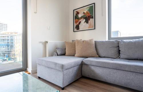 Central Wembley Stadium Luxe Stay with Pool Table - Foto 48