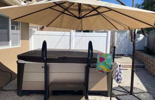 Hillside view with hot tub! - Foto 9